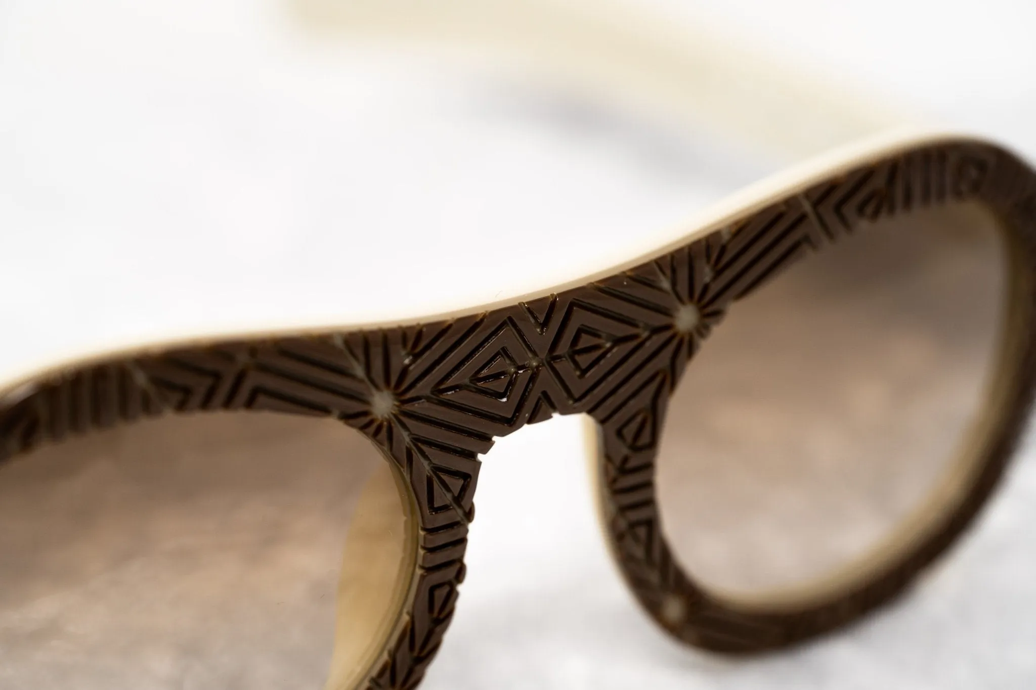 David David Sunglasses Round Solid Brown Mink Cream and Brown