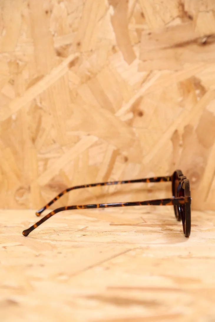 Retro Round Tortoiseshell Black Lense Sunglasses