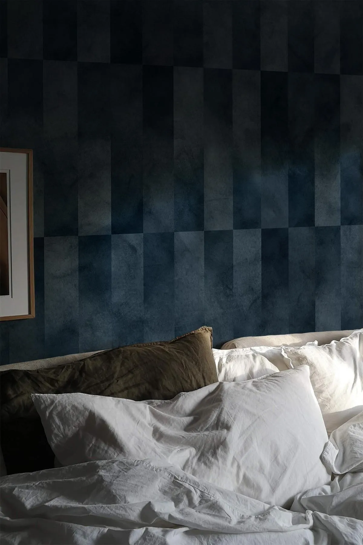 Structure Gradient Dark Blue